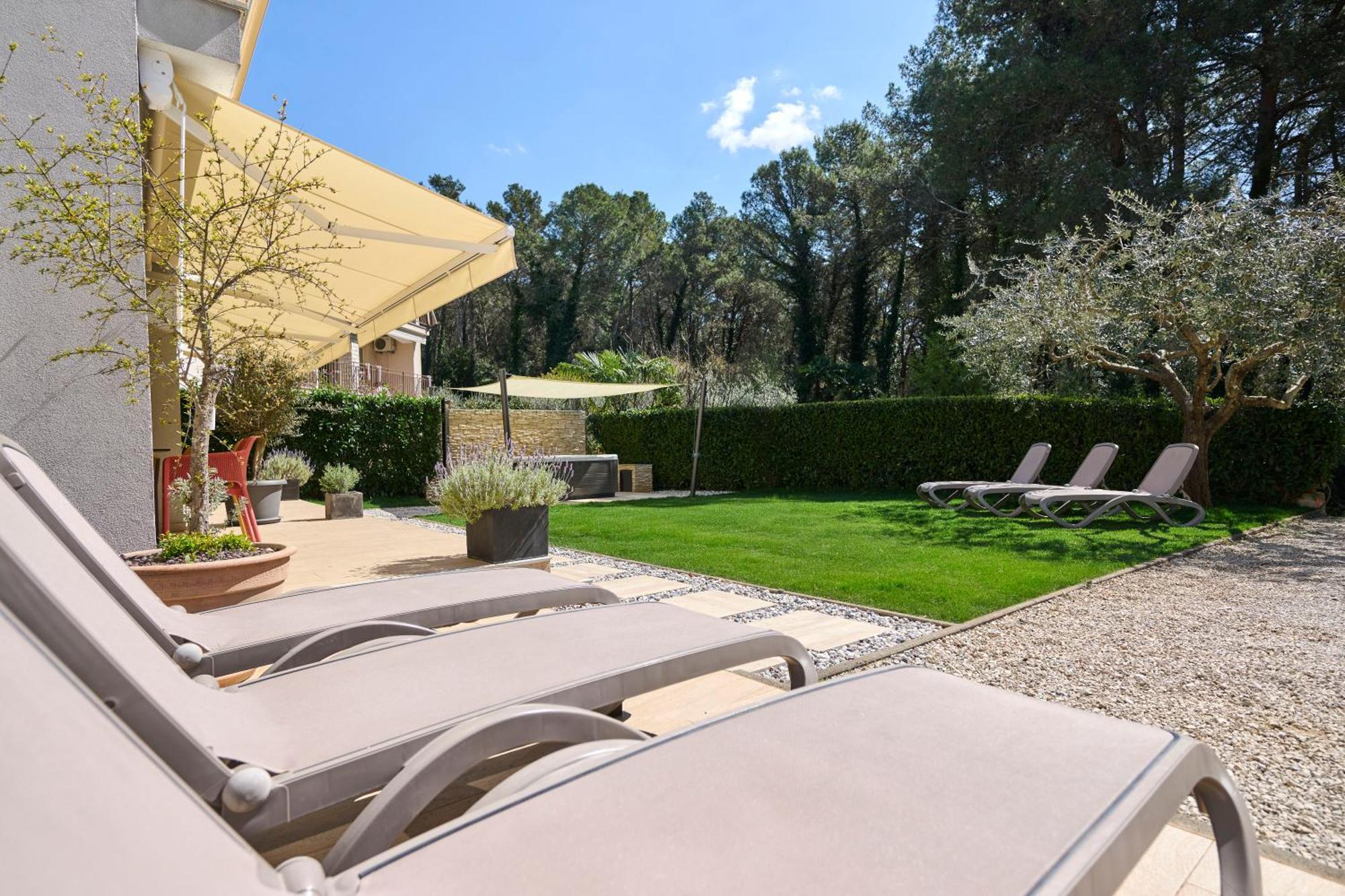 Apartment Martello Forest View Πόρετς Εξωτερικό φωτογραφία
